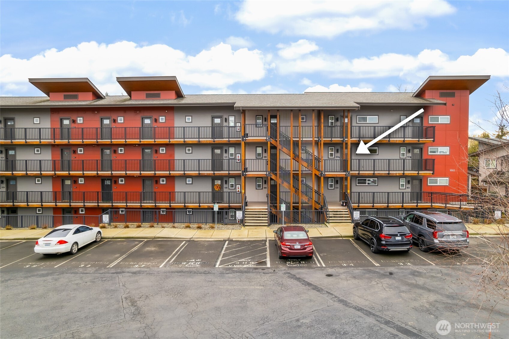 1882 Front Street #302, Lynden, WA 98264