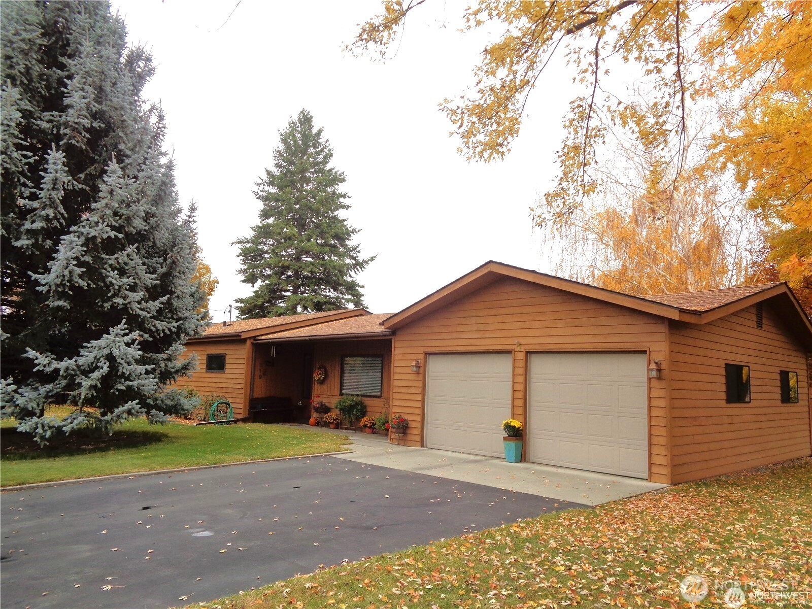 319 Oak Street , Omak, WA 98841