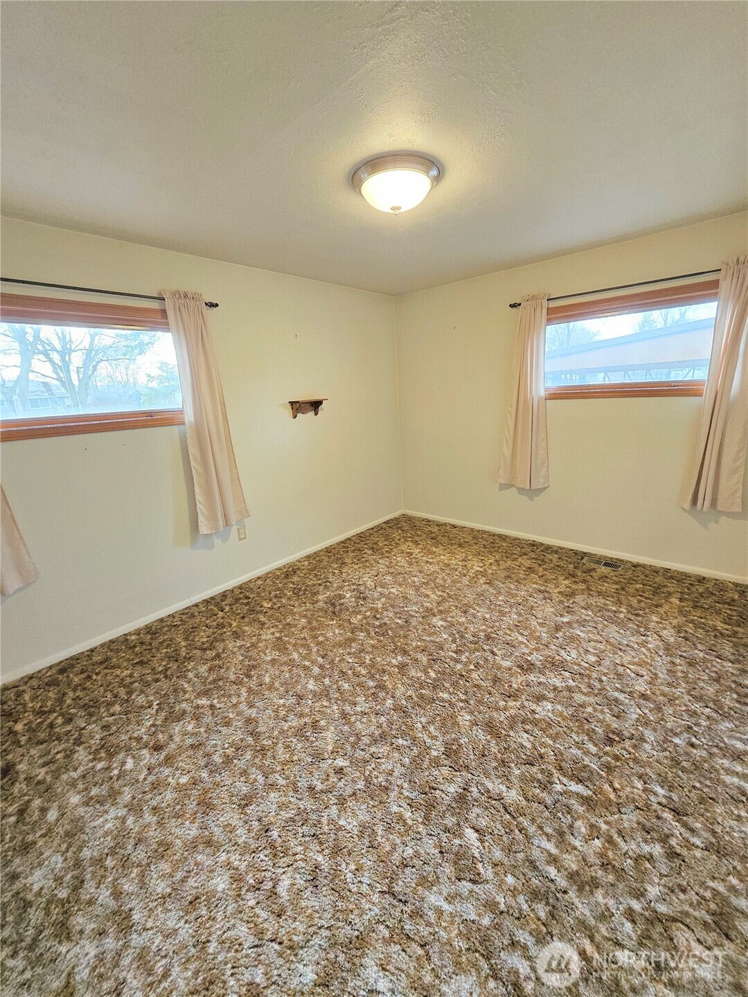 319 Oak Street , Omak, WA 98841