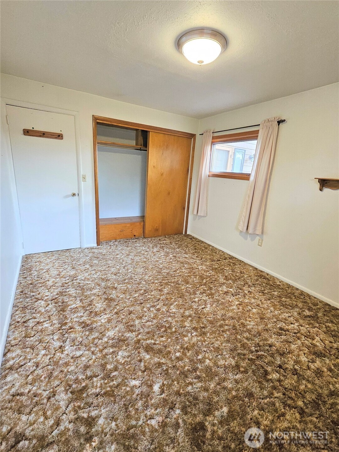 319 Oak Street , Omak, WA 98841