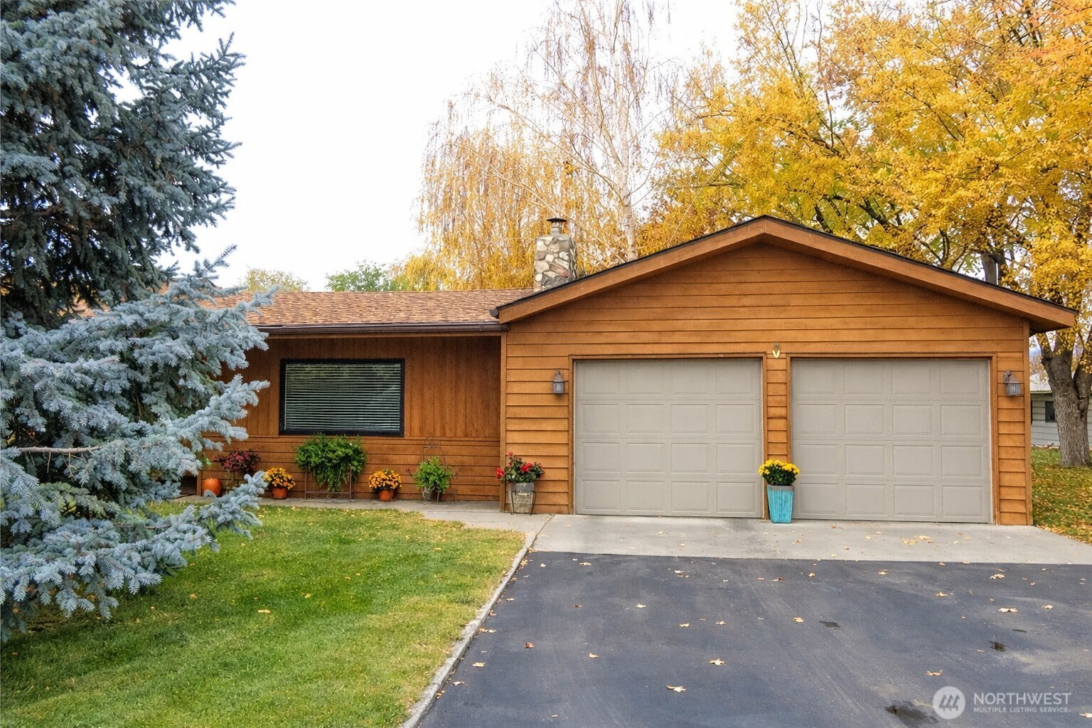 319 Oak Street , Omak, WA 98841