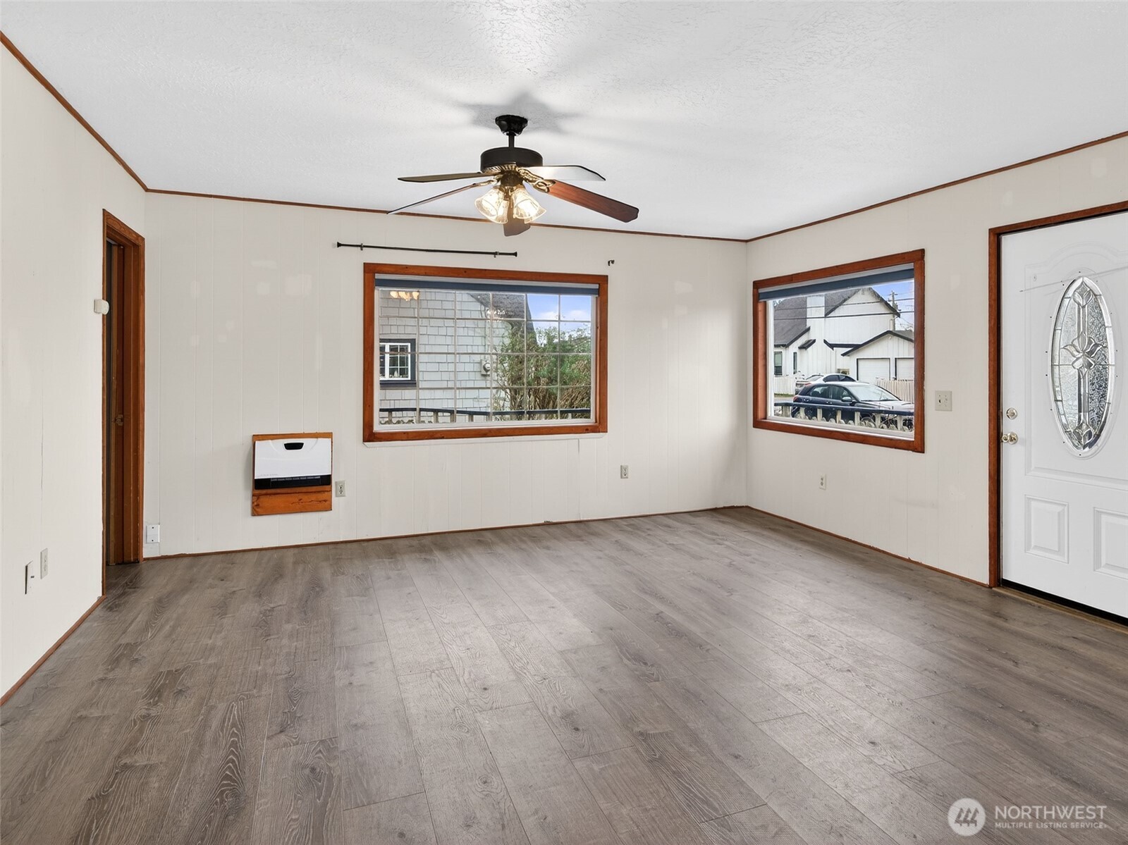 310 Washington Avenue N, Long Beach, WA 98631