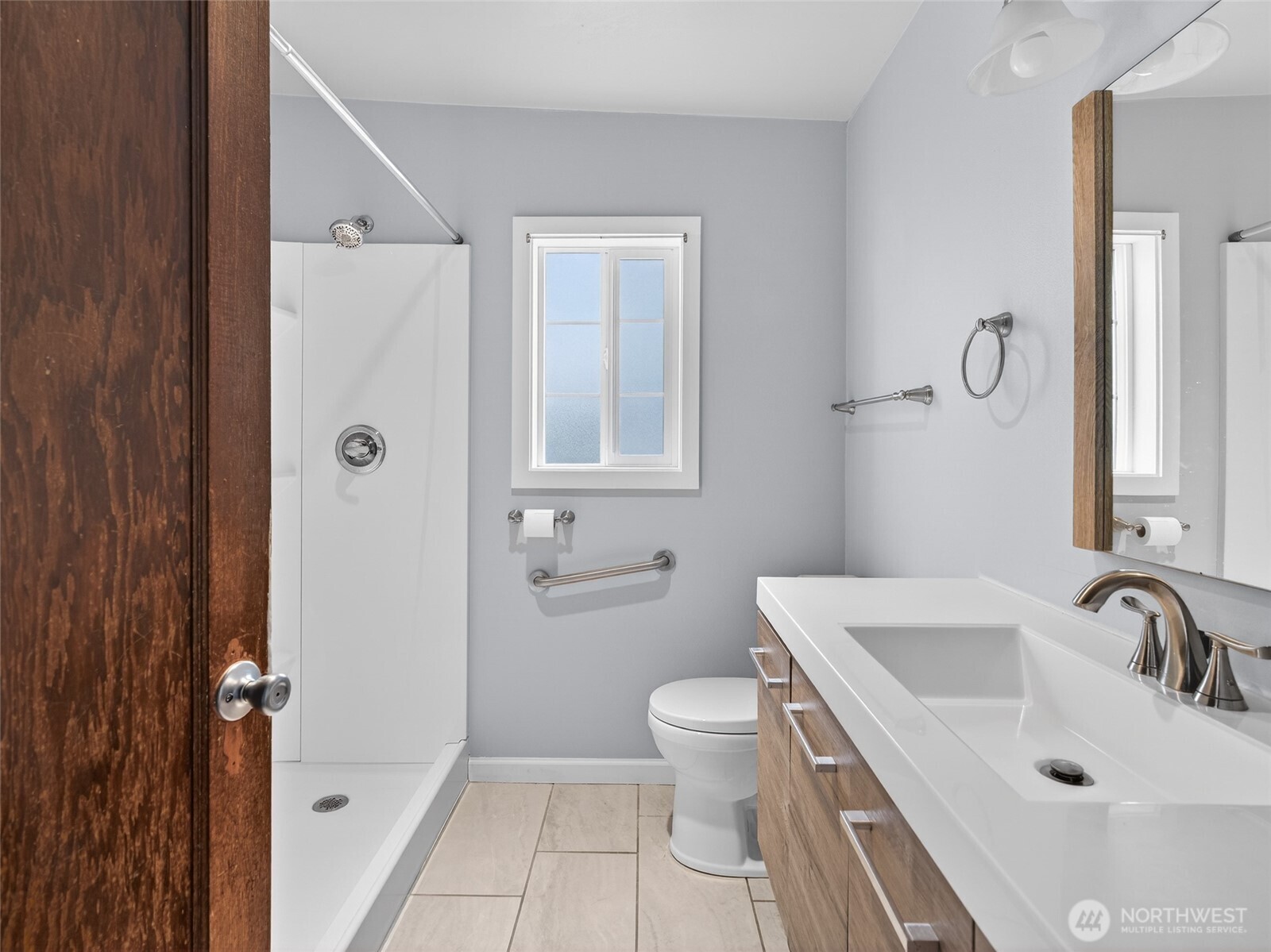 310 Washington Avenue N, Long Beach, WA 98631