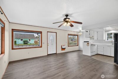 310 Washington Avenue N, Long Beach, WA 98631 - Photo 4