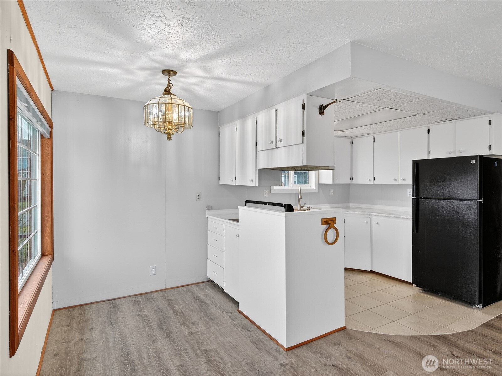 310 Washington Avenue N, Long Beach, WA 98631