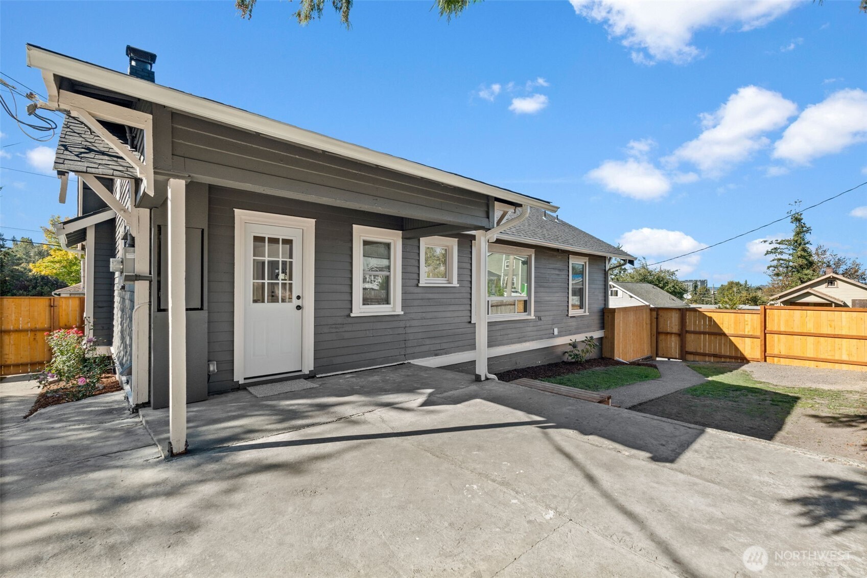 3525 E T Street , Tacoma, WA 98404