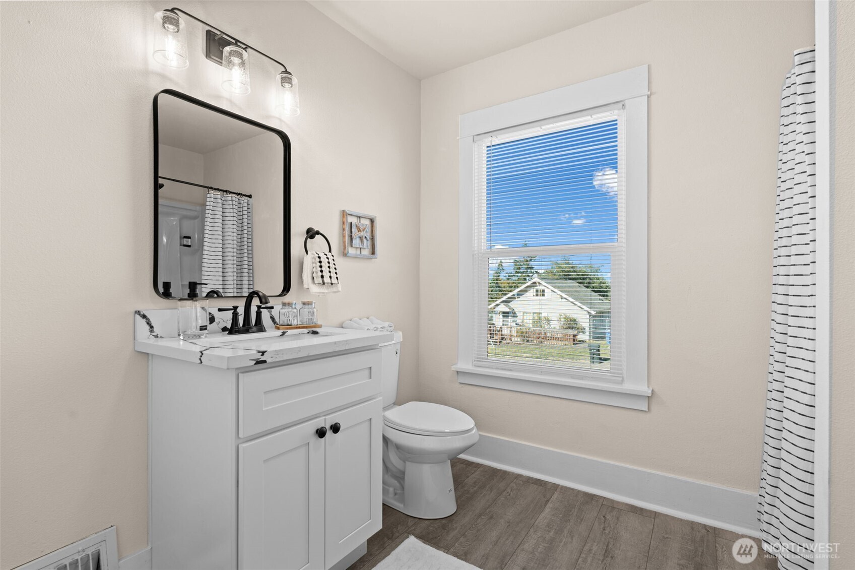 3525 E T Street , Tacoma, WA 98404