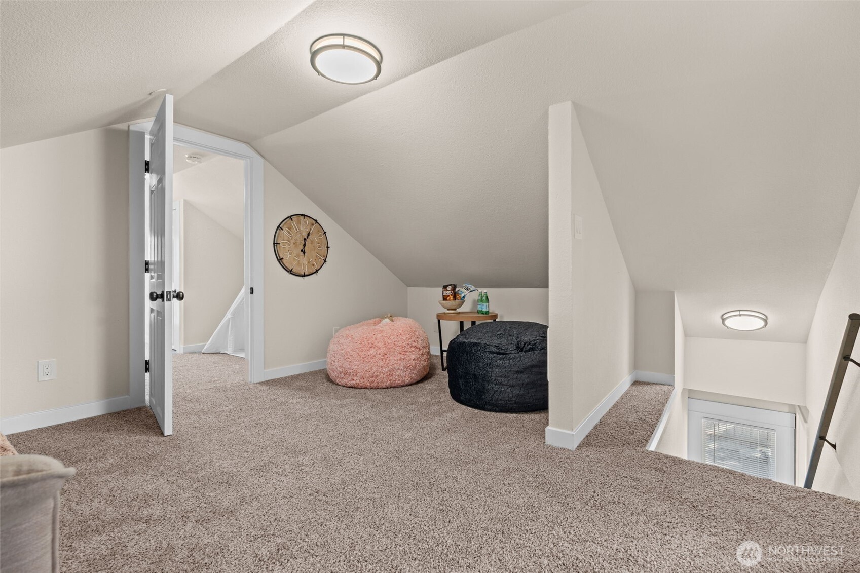 3525 E T Street , Tacoma, WA 98404