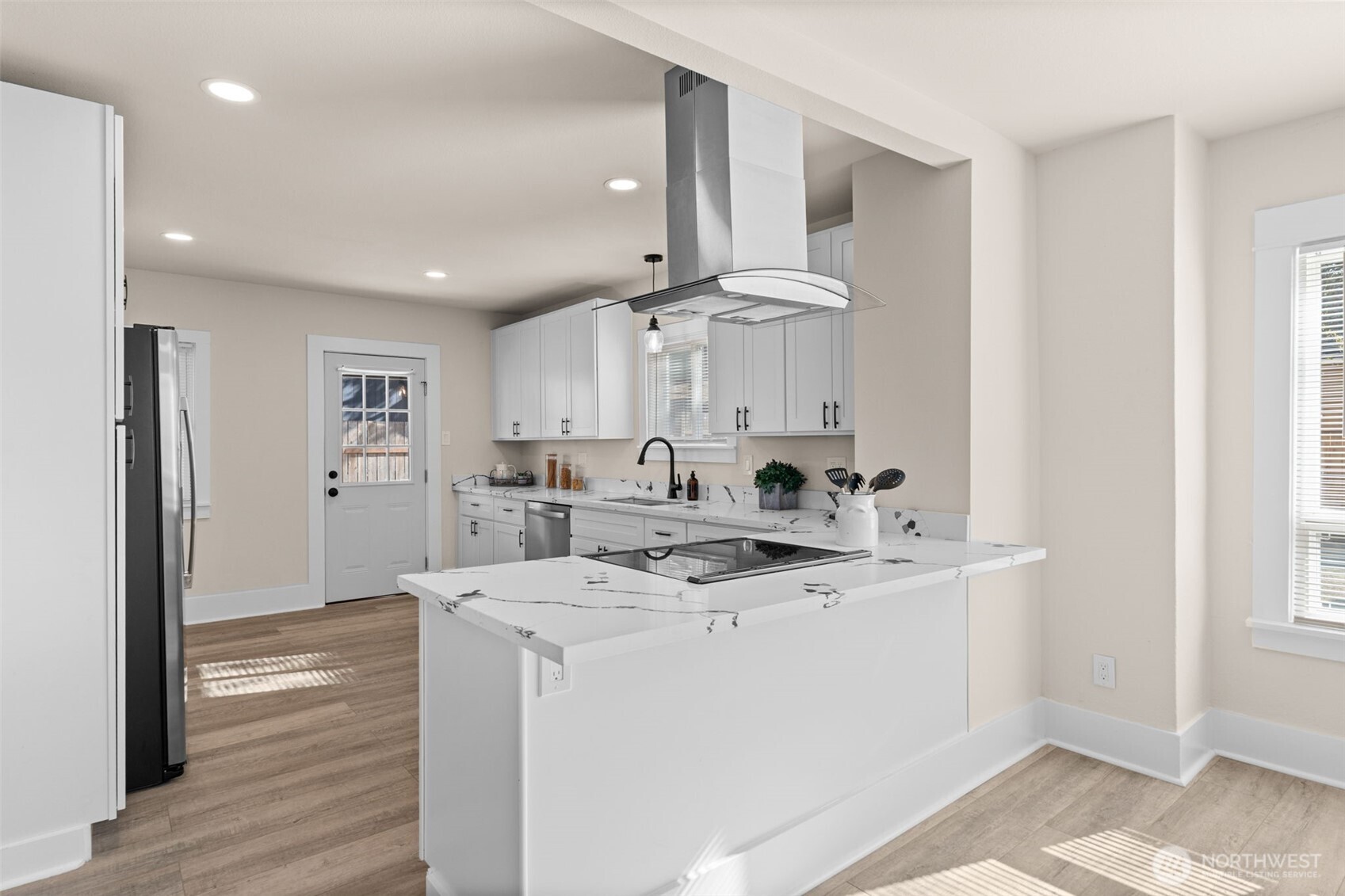 3525 E T Street , Tacoma, WA 98404