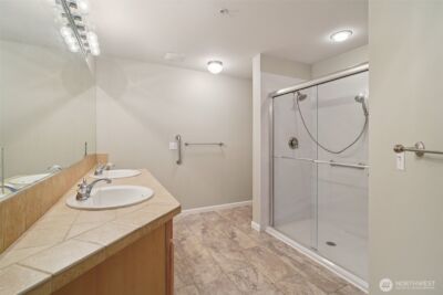 5909 Panorama Drive SE #12-104, Auburn, WA 98092 - Photo 15