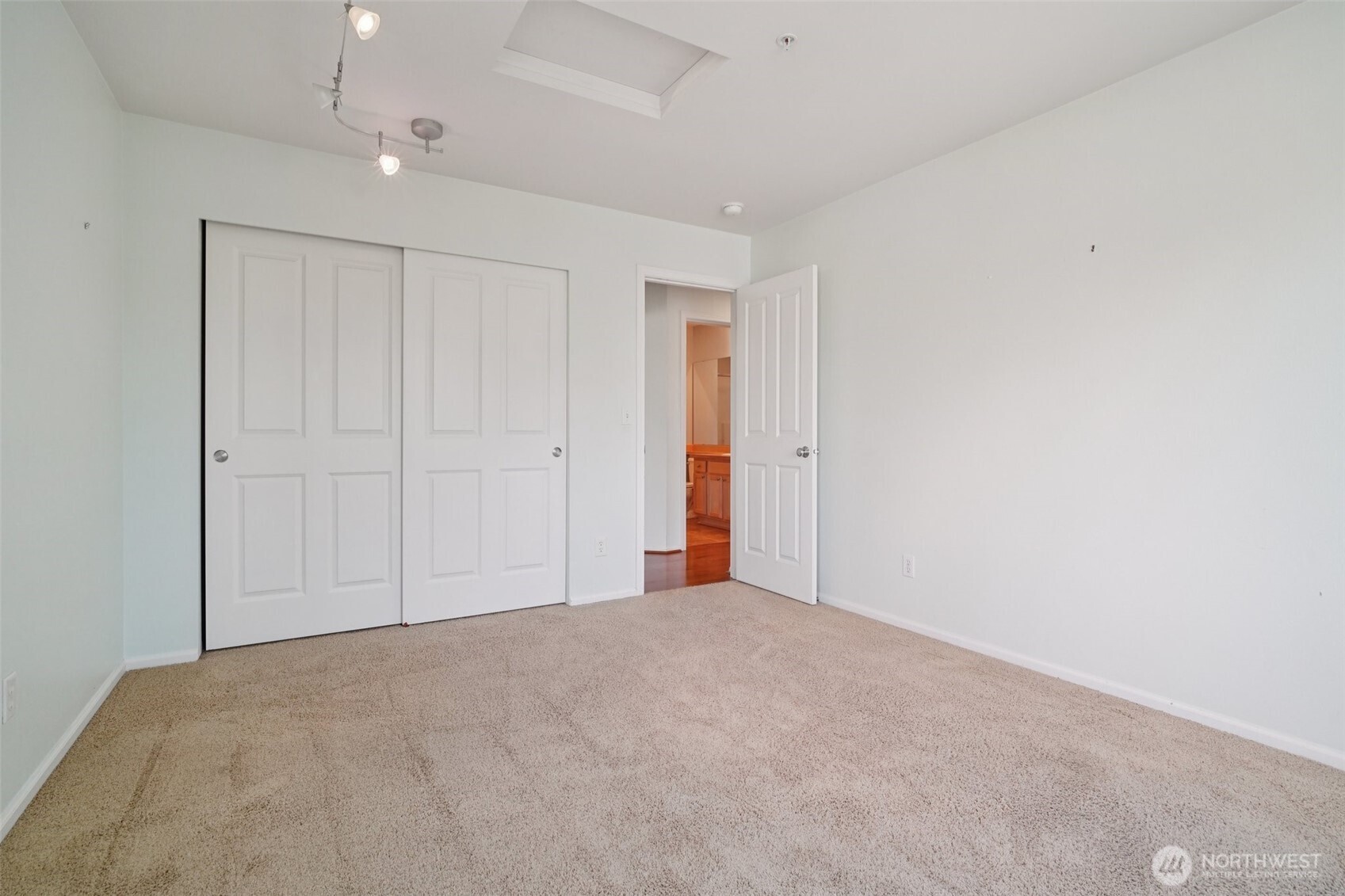 5909 Panorama Drive SE #12-104, Auburn, WA 98092