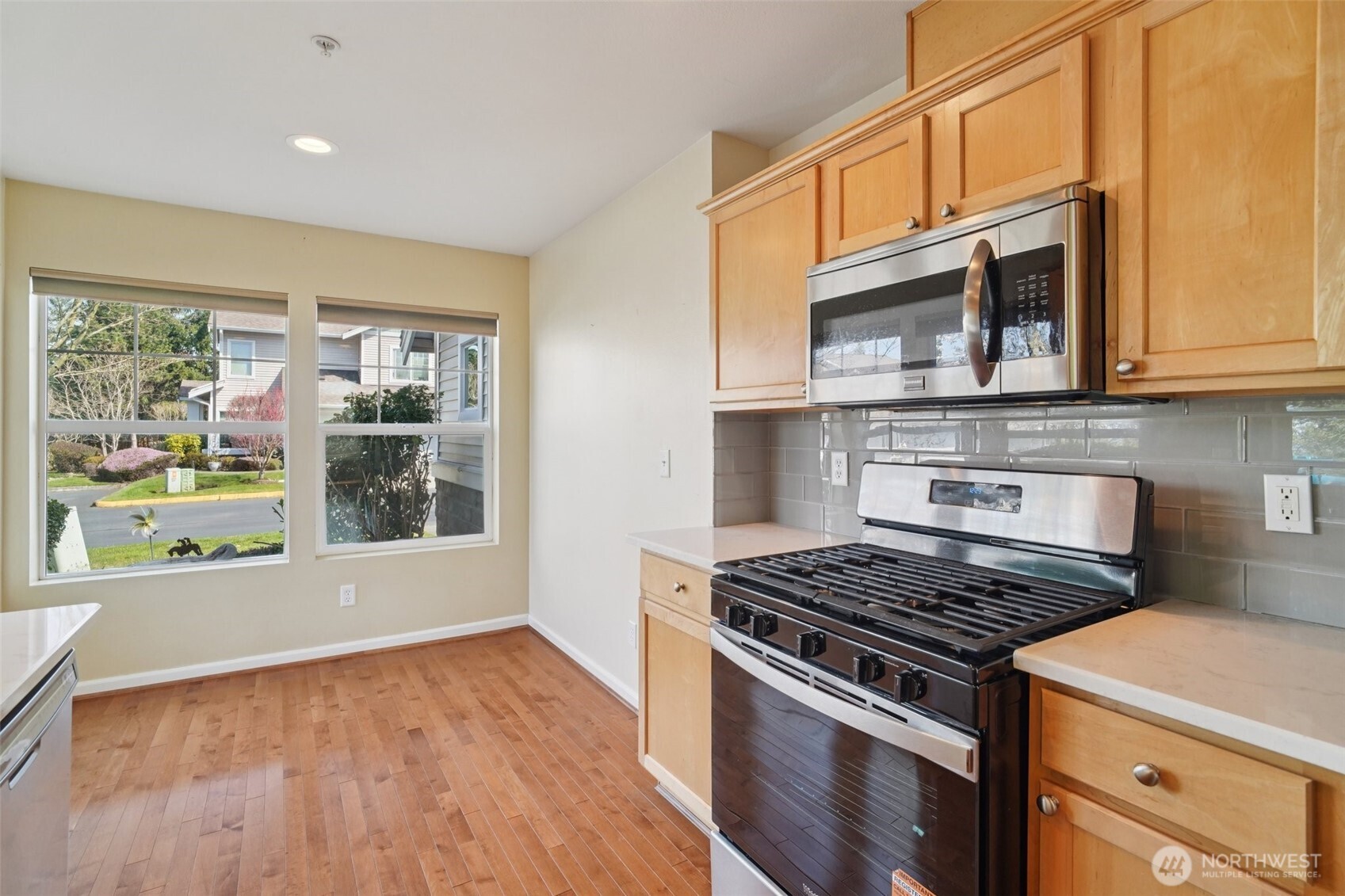 5909 Panorama Drive SE #12-104, Auburn, WA 98092