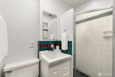 3835 25th Avenue W, Seattle, WA 98199 - Photo 23