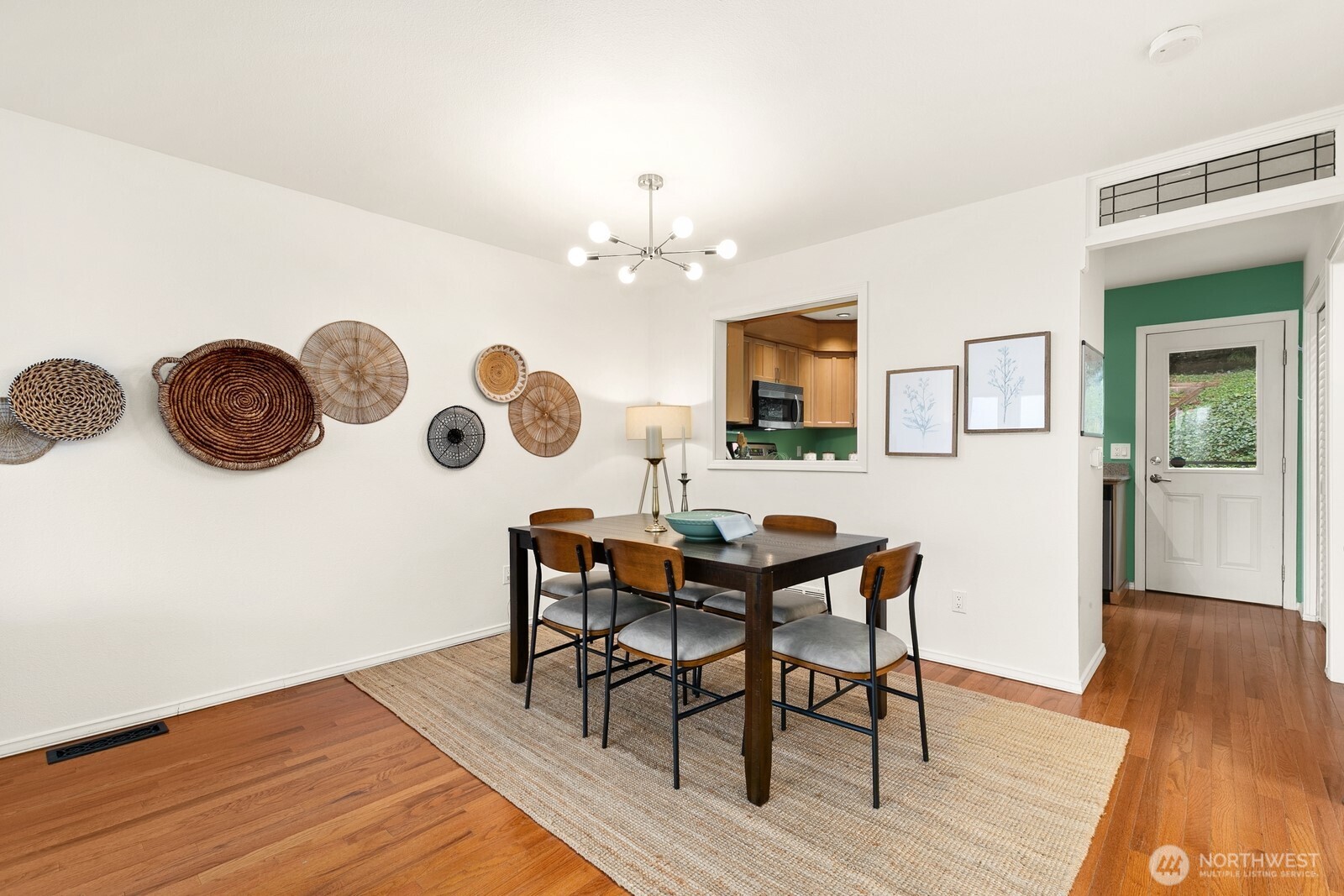 3835 25th Avenue W, Seattle, WA 98199