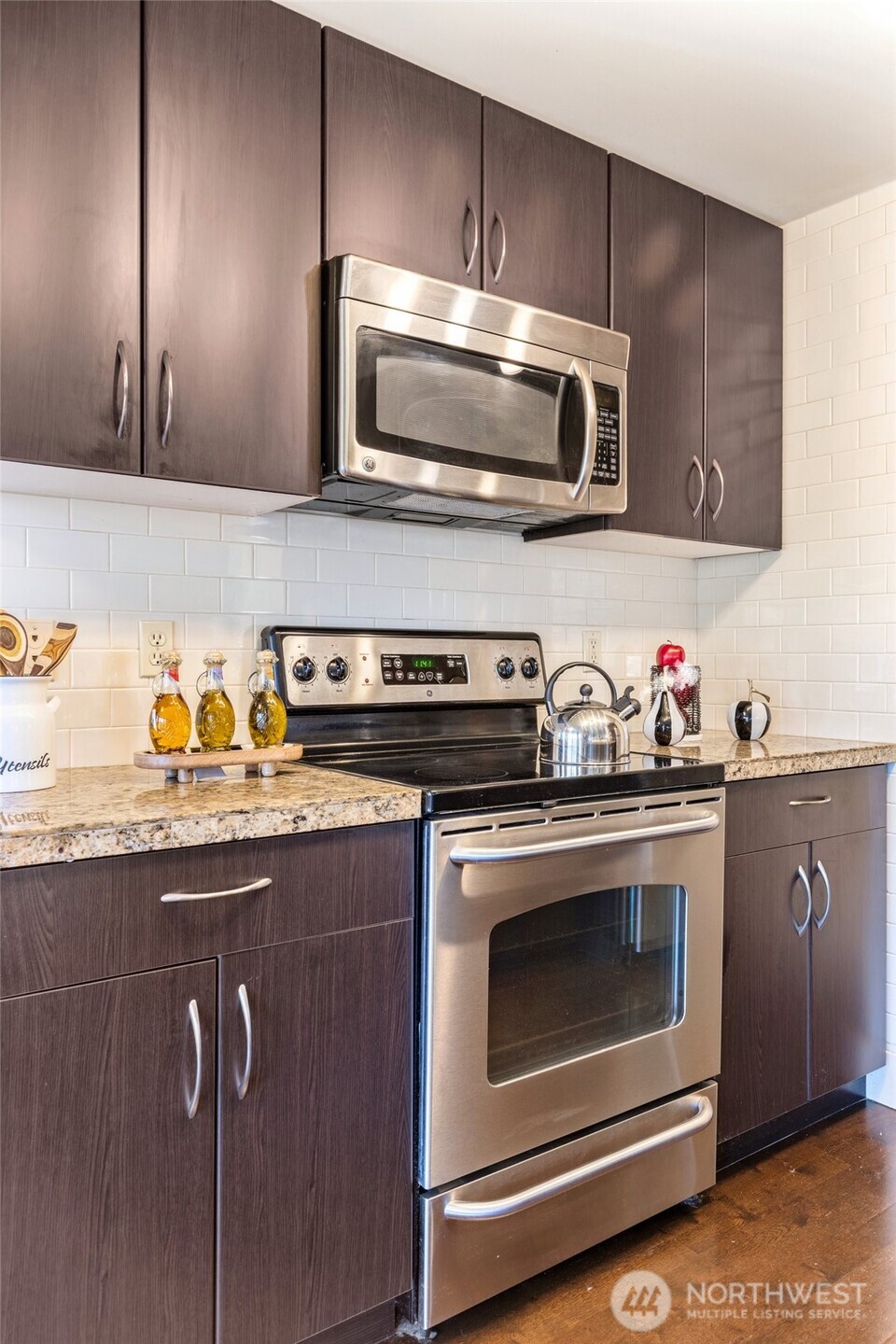 22910 90th Avenue W #B305, Edmonds, WA 98026