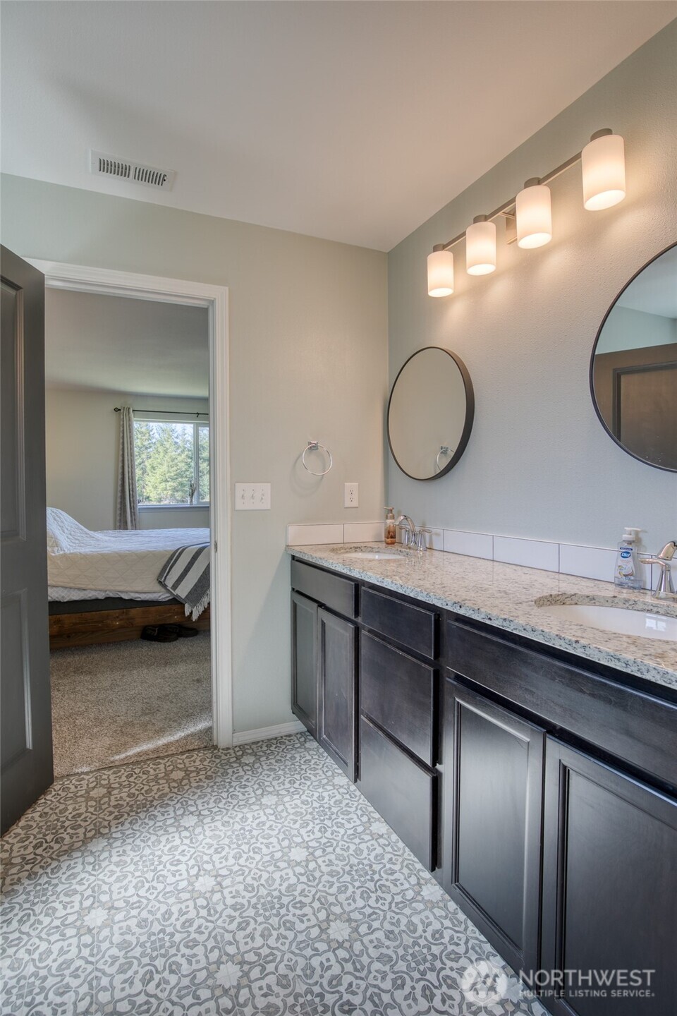 280 W Newberry Lane , Elma, WA 98541