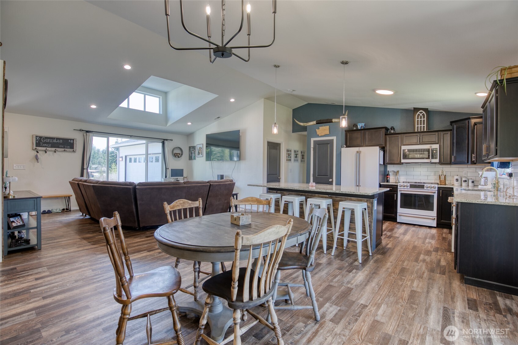 280 W Newberry Lane , Elma, WA 98541