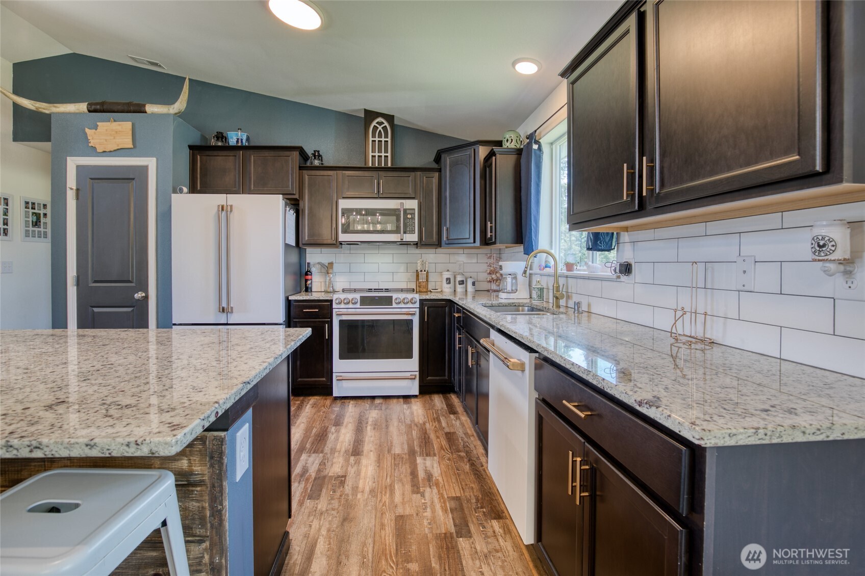 280 W Newberry Lane , Elma, WA 98541