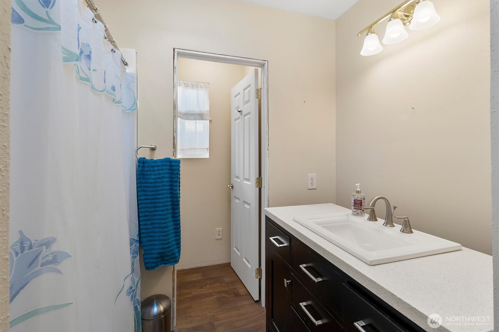 17703 W Big Lake Blvd , Mount Vernon, WA 98274