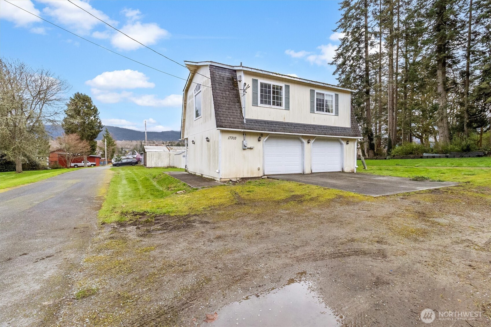 17703 W Big Lake Blvd , Mount Vernon, WA 98274