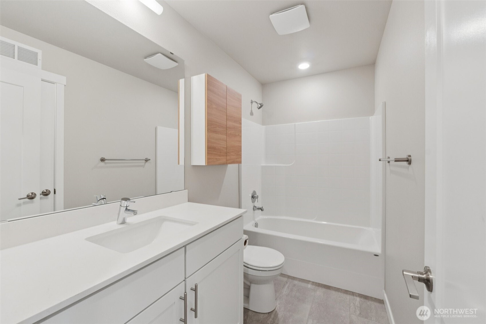 15423 Admiralty Way #A1, Lynnwood, WA 98087