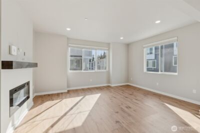 15423 Admiralty Way #A1, Lynnwood, WA 98087 - Photo 9