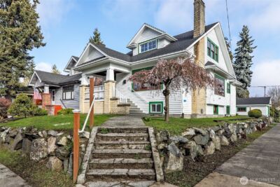 2158 N 50th Street , Seattle, WA 98103