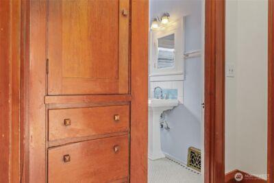 2158 N 50th Street , Seattle, WA 98103 - Photo 27