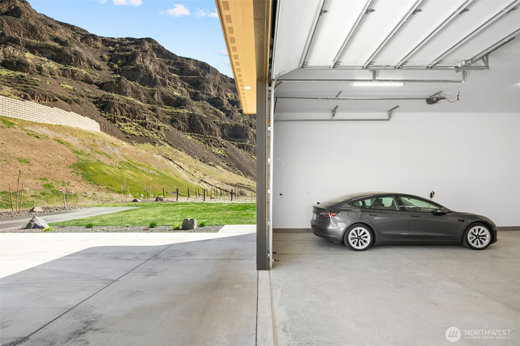 23397 Canopy Drive NW, Quincy, WA 98848