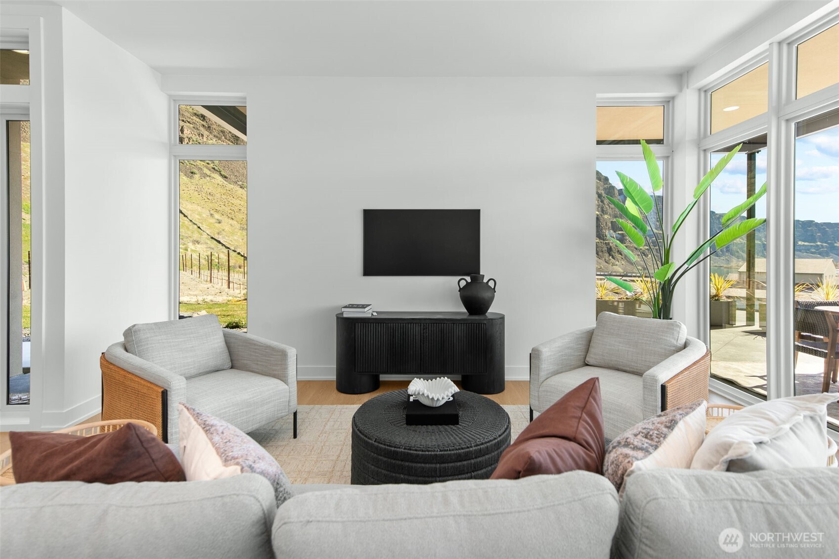 23397 Canopy Drive NW, Quincy, WA 98848