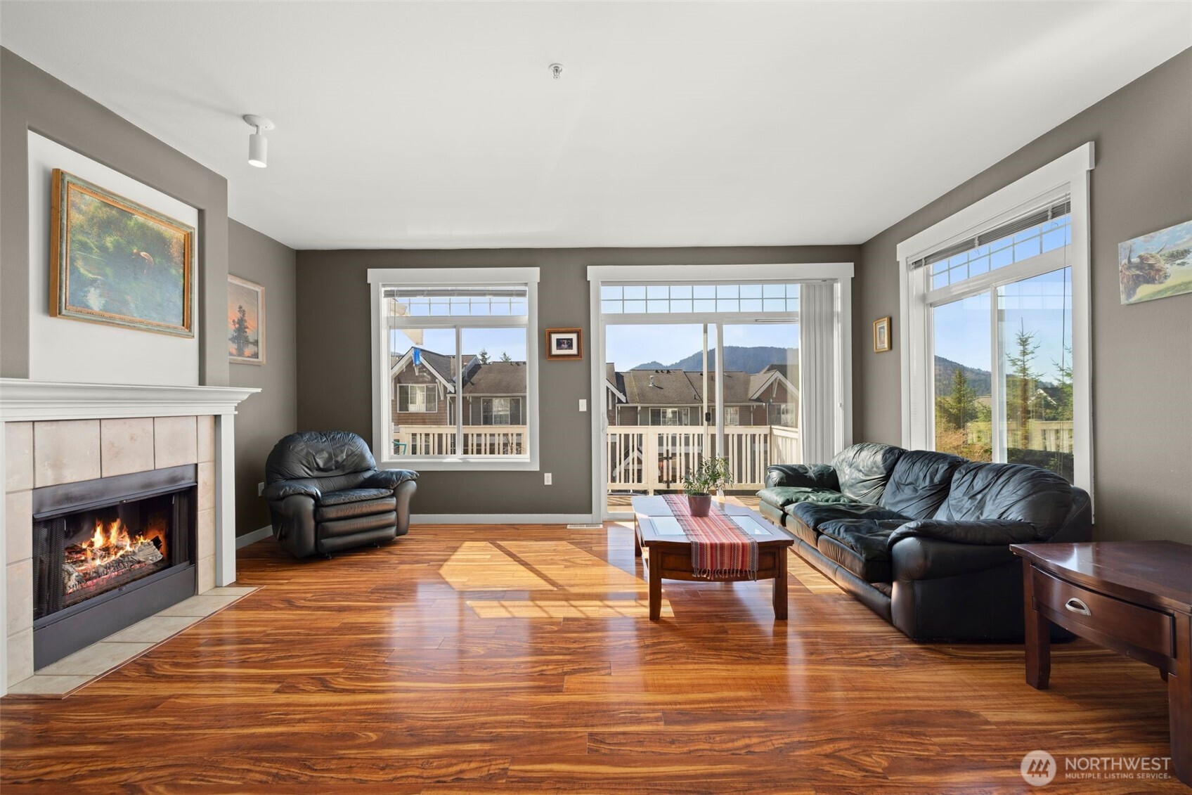 23120 SE Black Nugget Road #E1, Issaquah, WA 98029