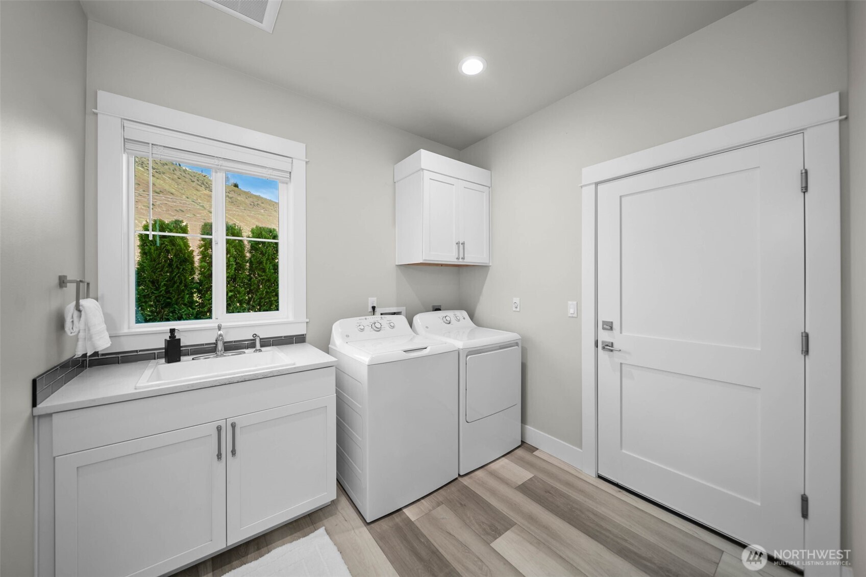 9464 Yakima Lane NW, Quincy, WA 98848