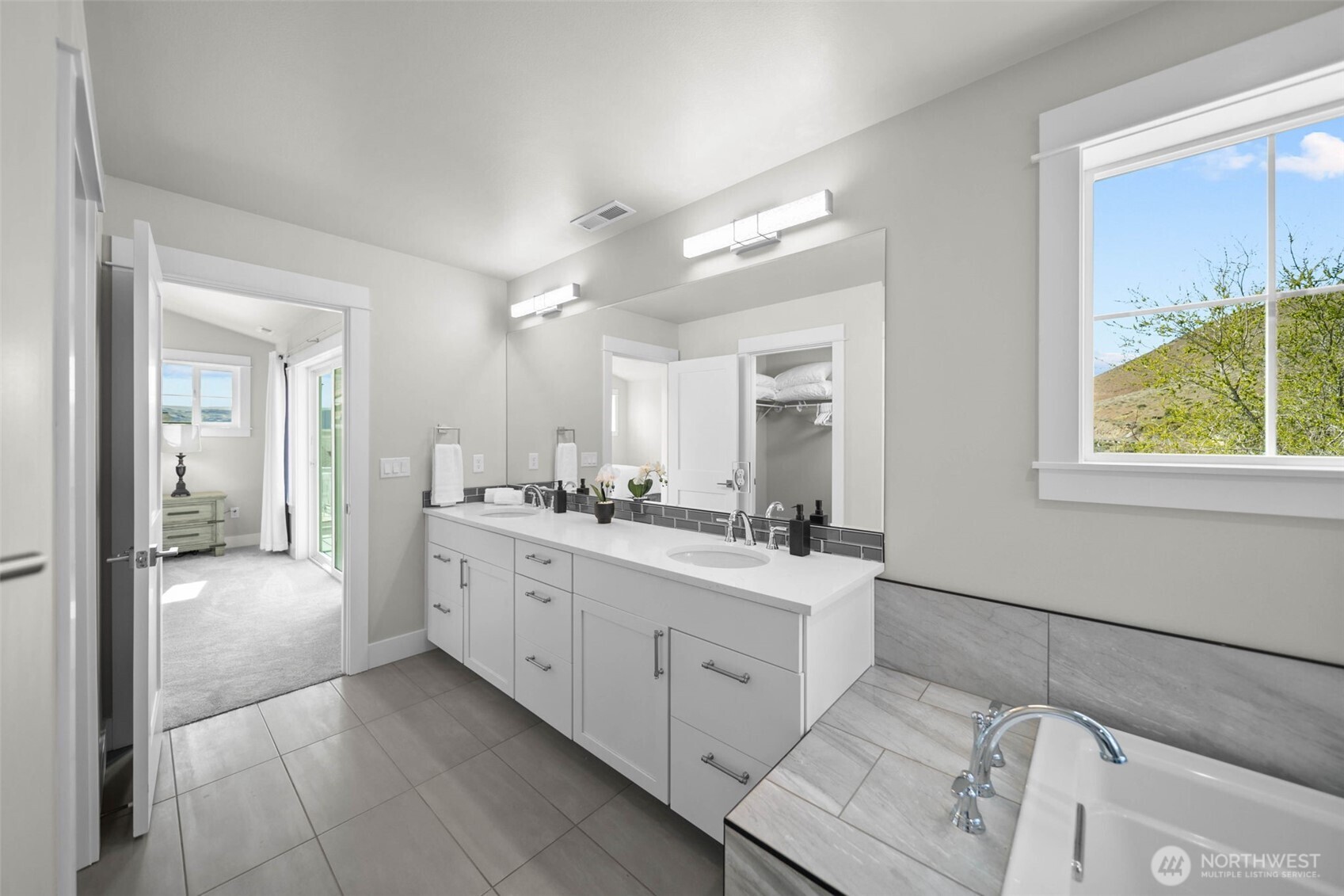 9464 Yakima Lane NW, Quincy, WA 98848