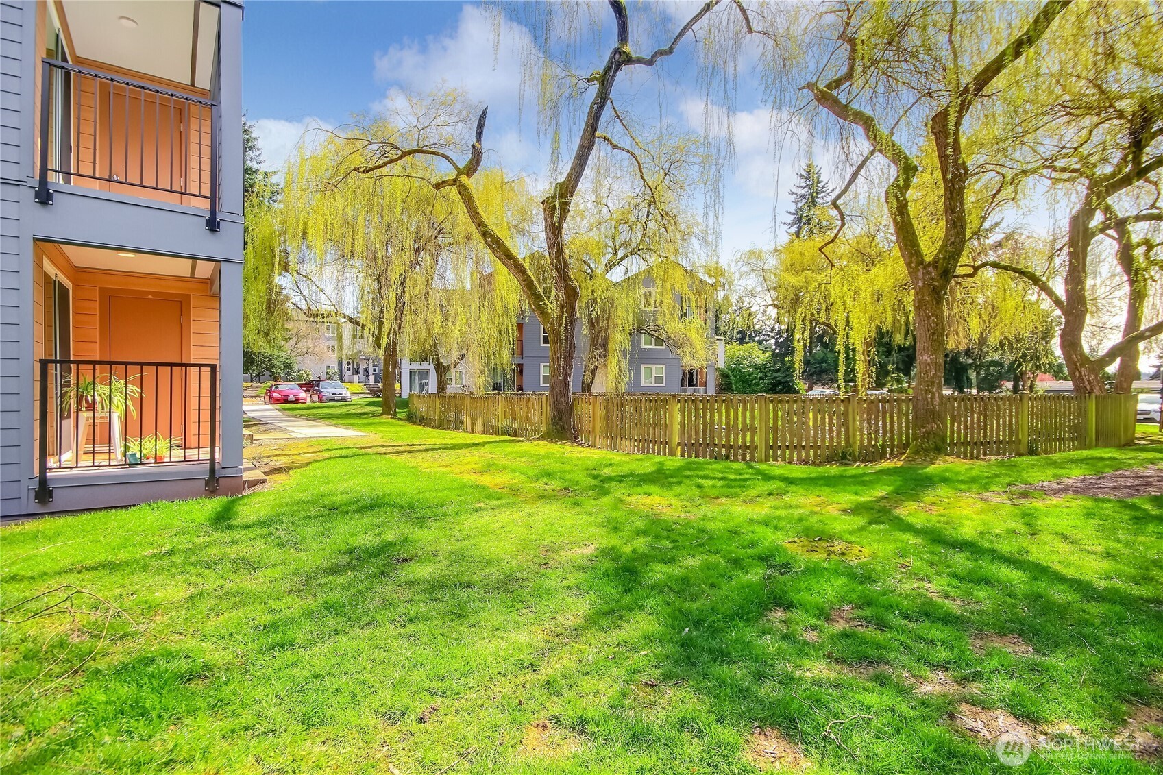 20320 Bothell Everett Hwy #D102, Bothell, WA 98012