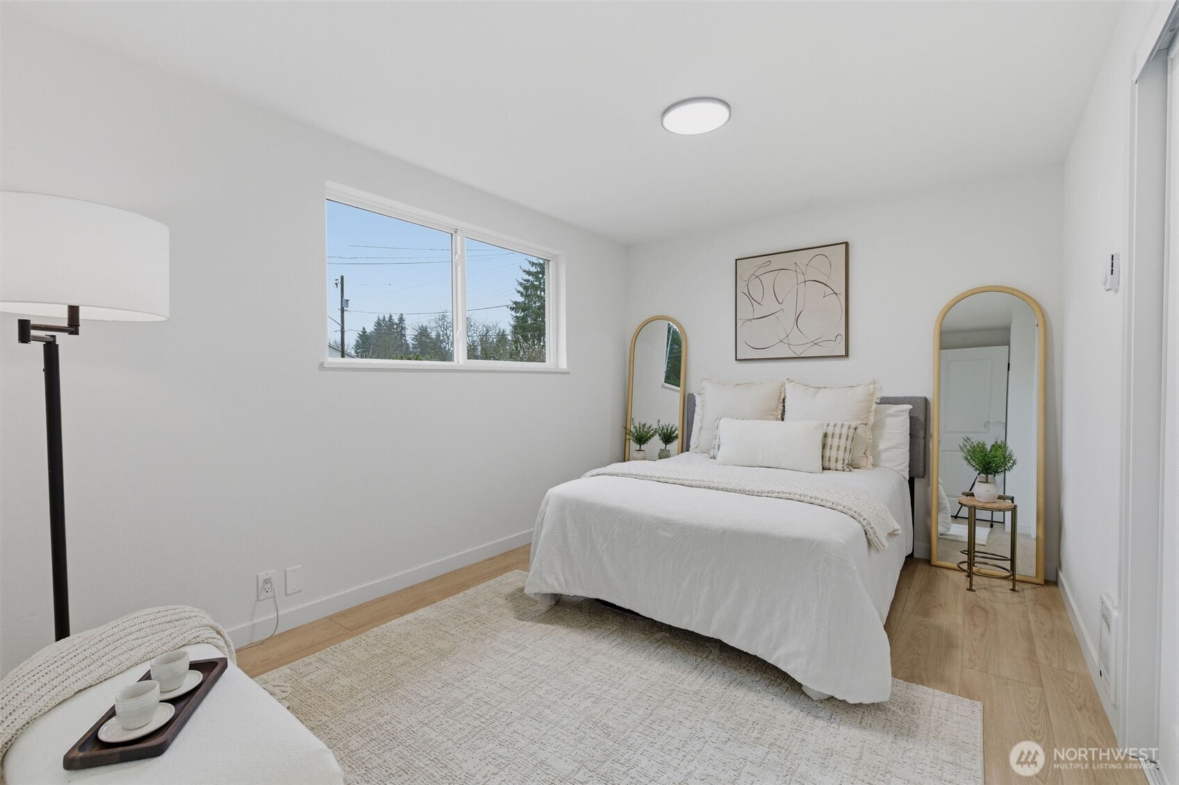 12002 2nd Avenue SW, Seattle, WA 98146-2933