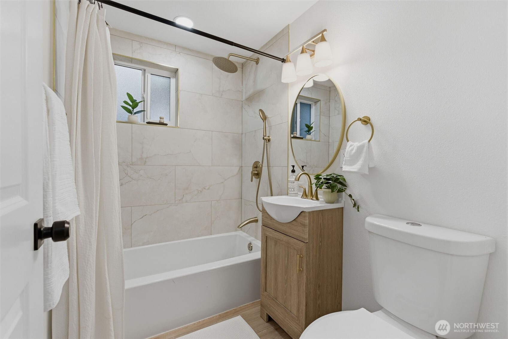 12002 2nd Avenue SW, Seattle, WA 98146-2933