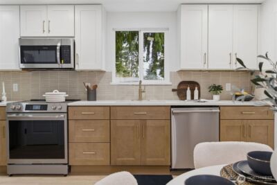 12002 2nd Avenue SW, Seattle, WA 98146-2933 - Photo 9