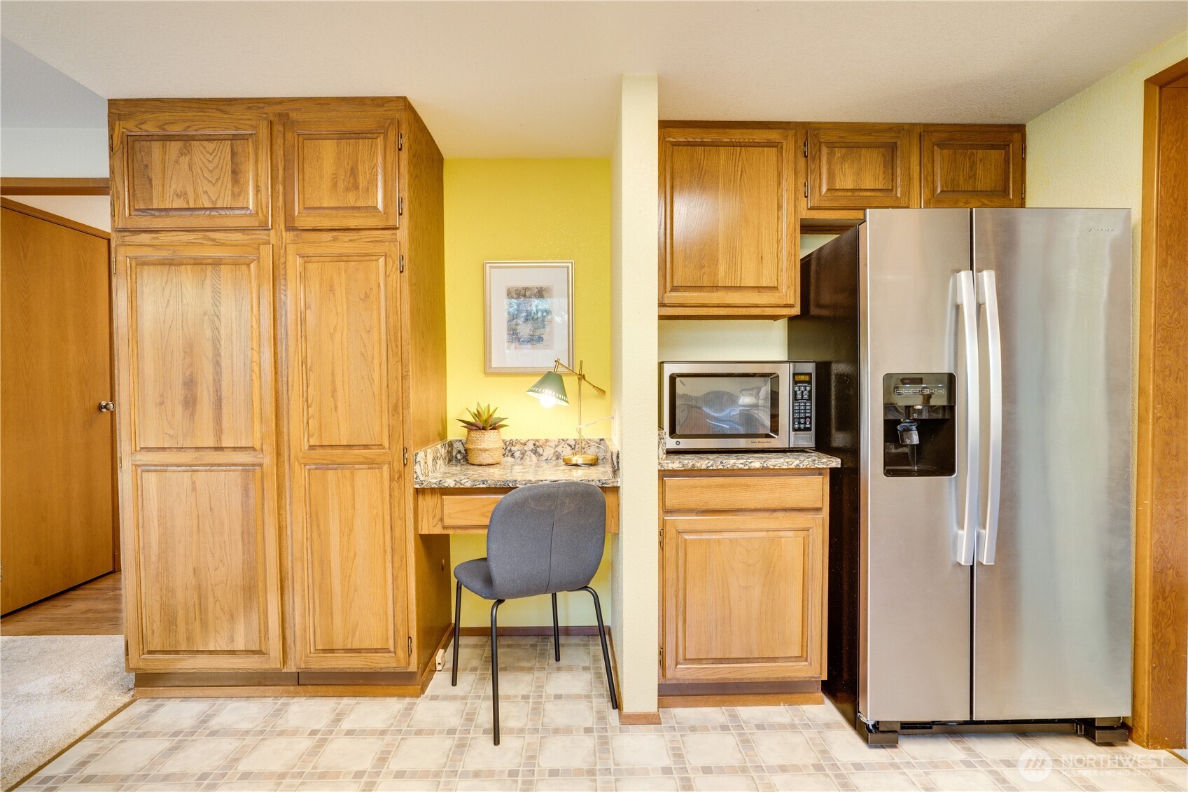 6802 Twin Hills Drive W, University Place, WA 98467