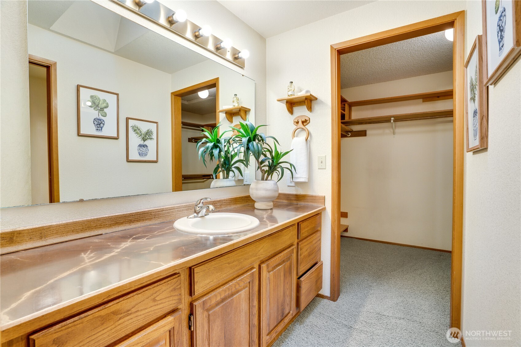 6802 Twin Hills Drive W, University Place, WA 98467