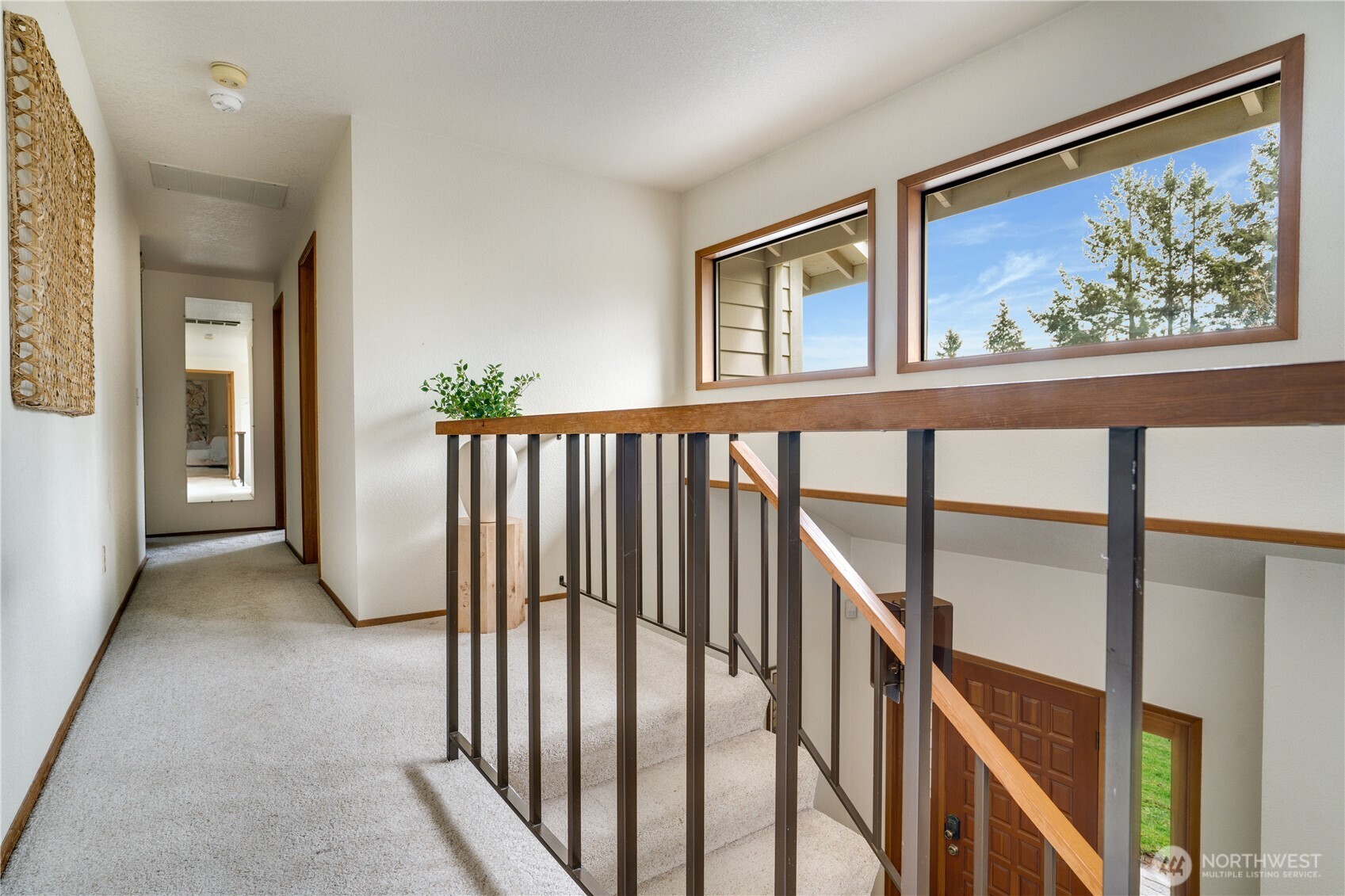 6802 Twin Hills Drive W, University Place, WA 98467