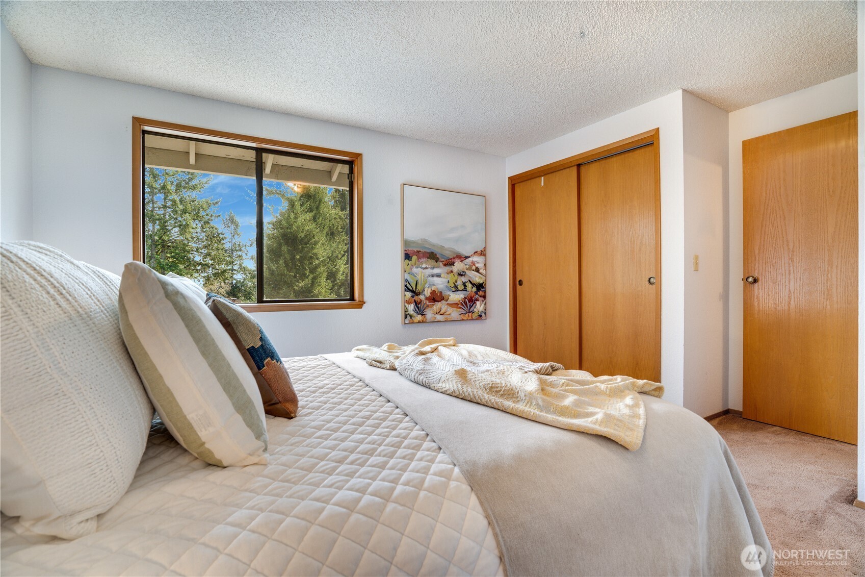 6802 Twin Hills Drive W, University Place, WA 98467