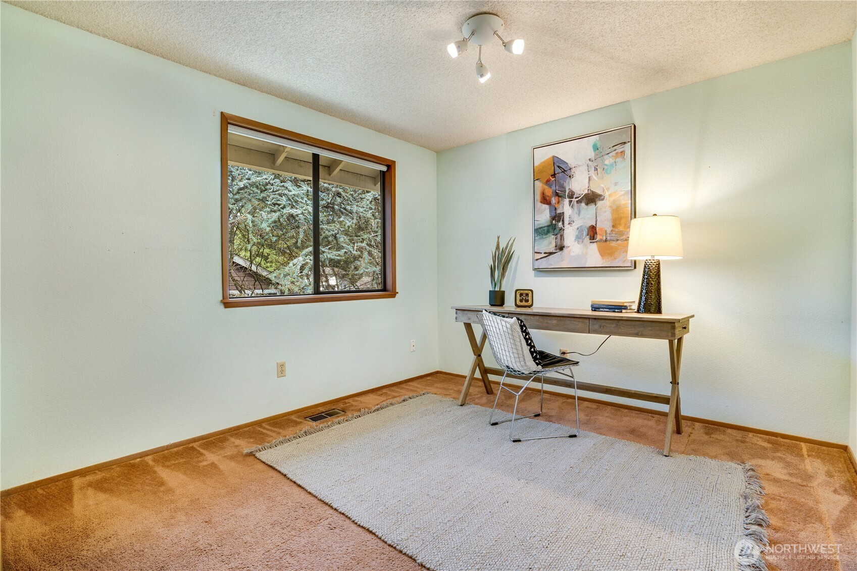 6802 Twin Hills Drive W, University Place, WA 98467