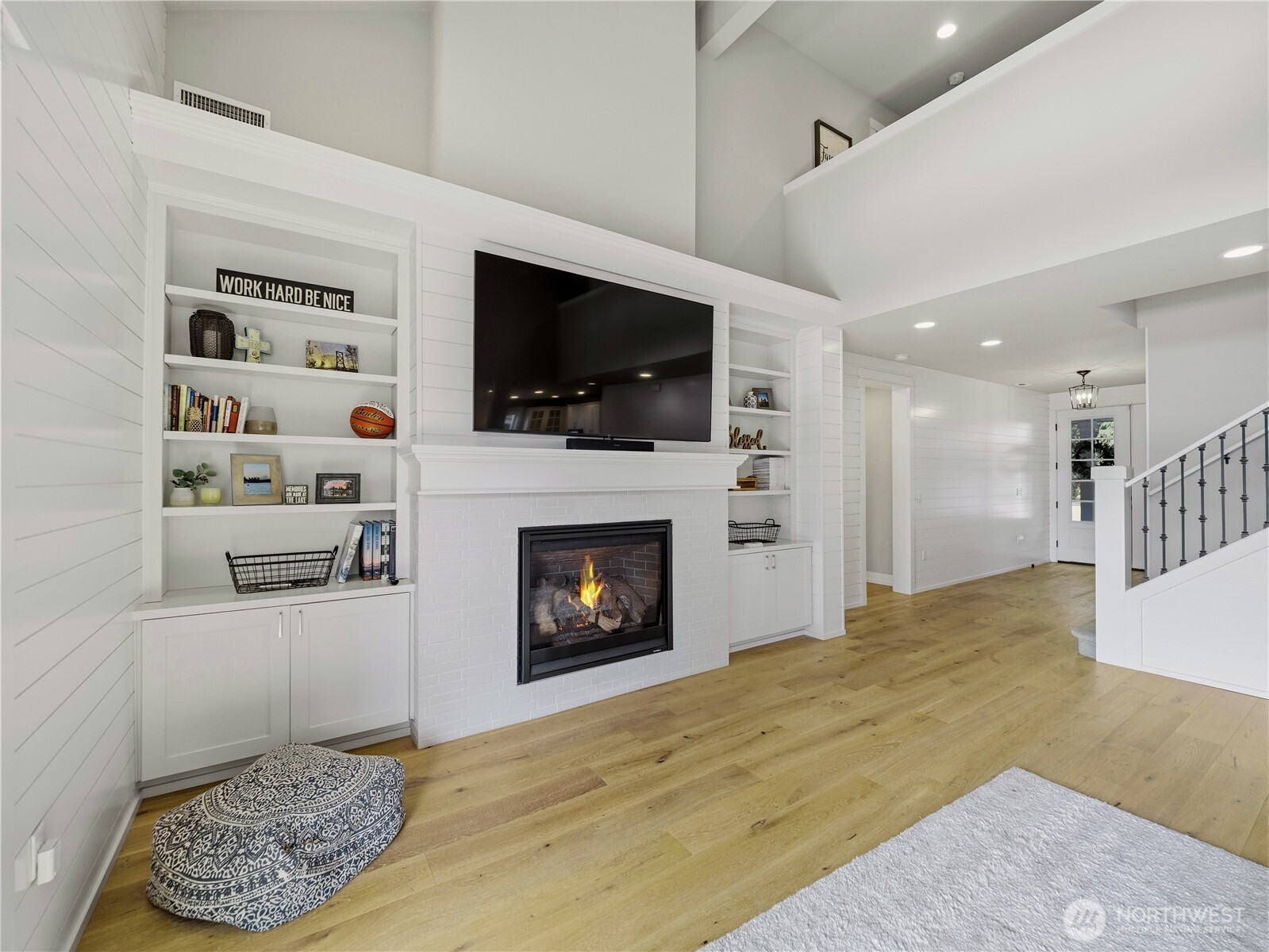 28911 220th Place SE, Black Diamond, WA 98010