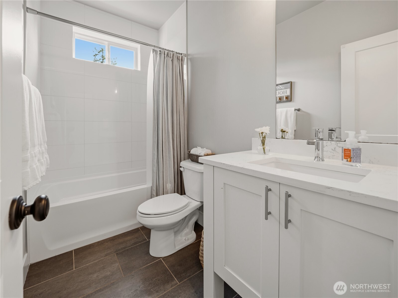 28911 220th Place SE, Black Diamond, WA 98010