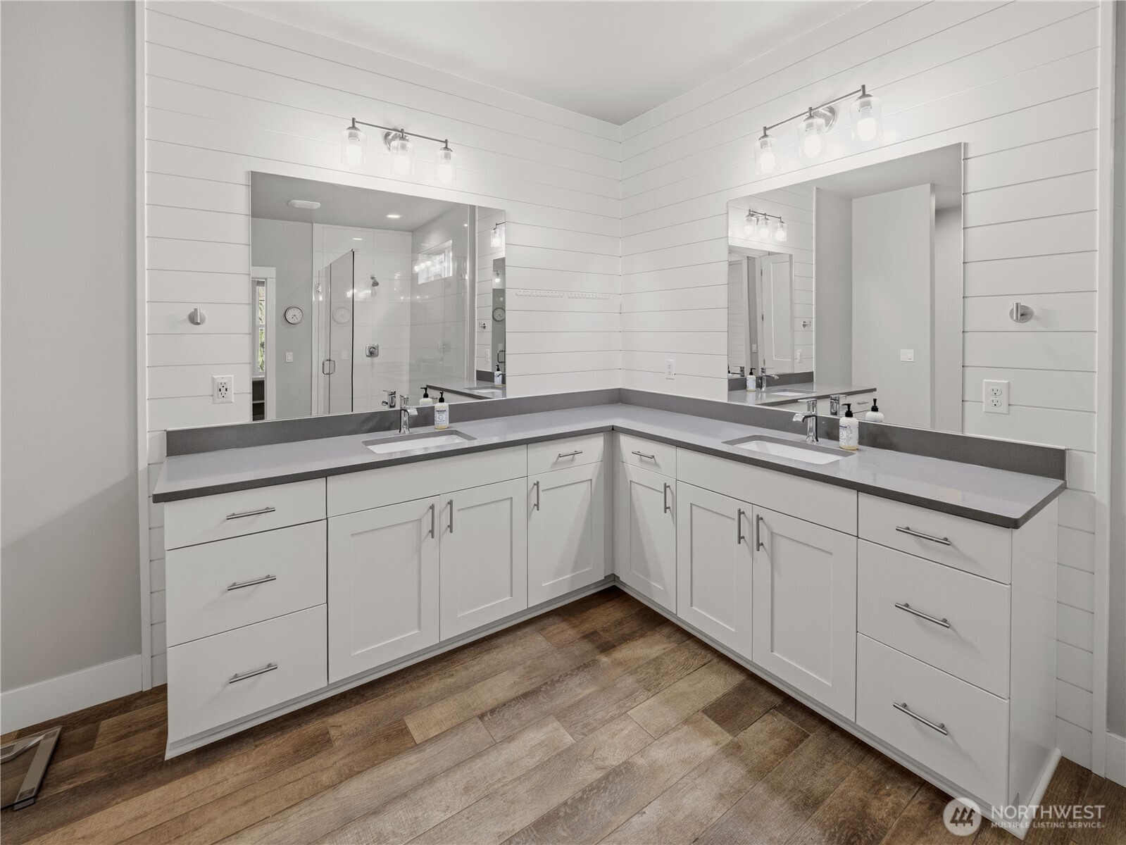 28911 220th Place SE, Black Diamond, WA 98010