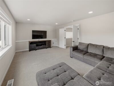 28911 220th Place SE, Black Diamond, WA 98010 - Photo 27