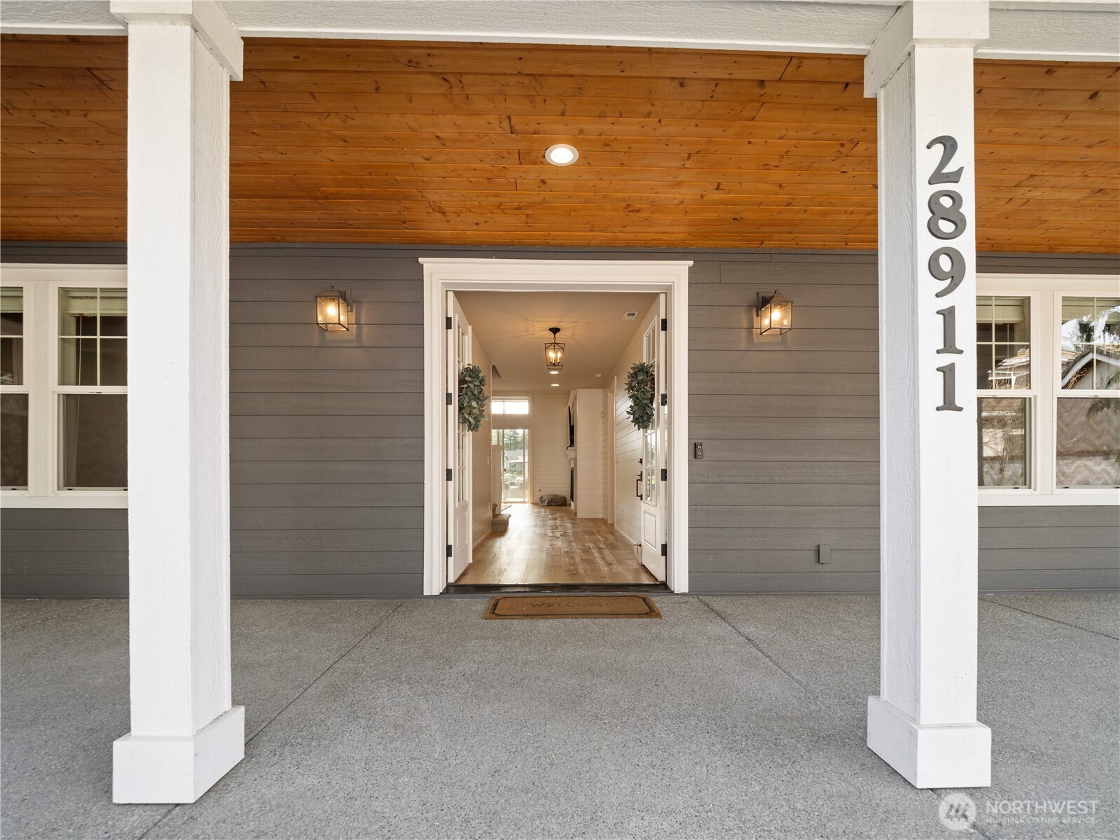 28911 220th Place SE, Black Diamond, WA 98010