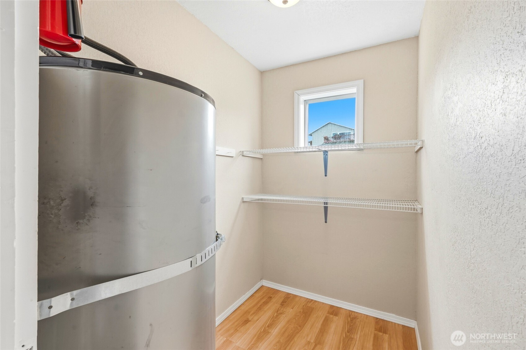 206 E Wall Street , Camano Island, WA 98282