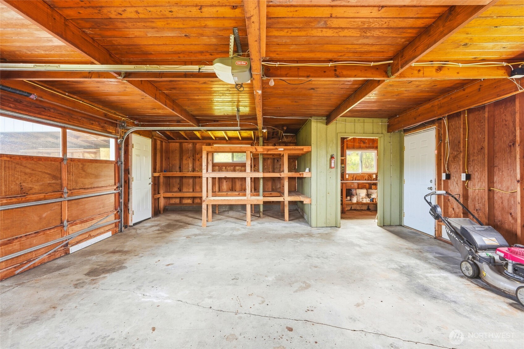 206 E Wall Street , Camano Island, WA 98282