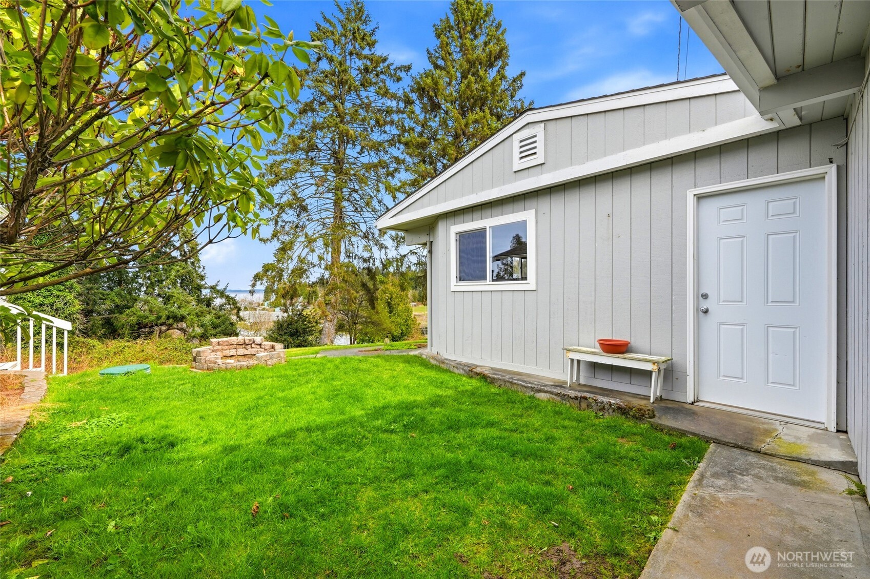 206 E Wall Street , Camano Island, WA 98282